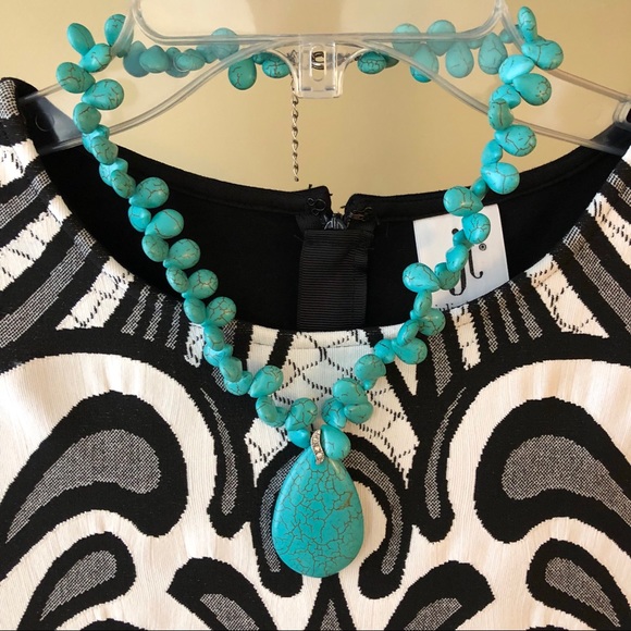 Gorgeous Turquoise Necklace!! - Picture 3 of 6